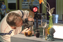Jan photographing glass